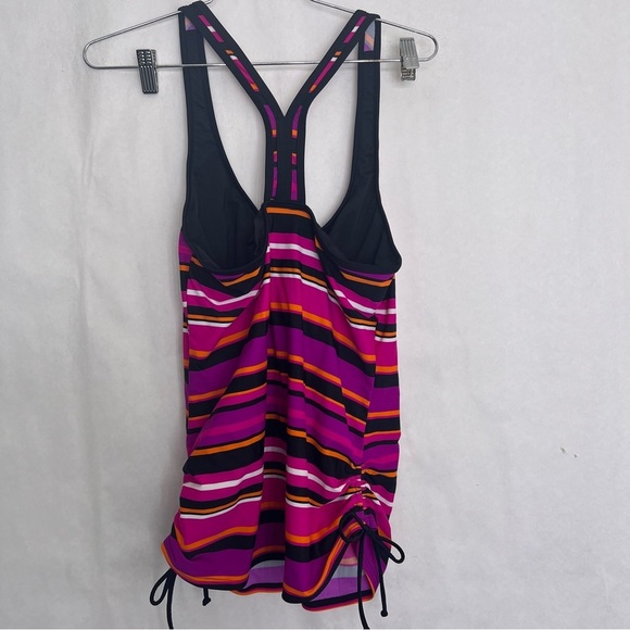 5/$25 Tropical escape, tankini swimsuit, top size 8 - Picture 2 of 4